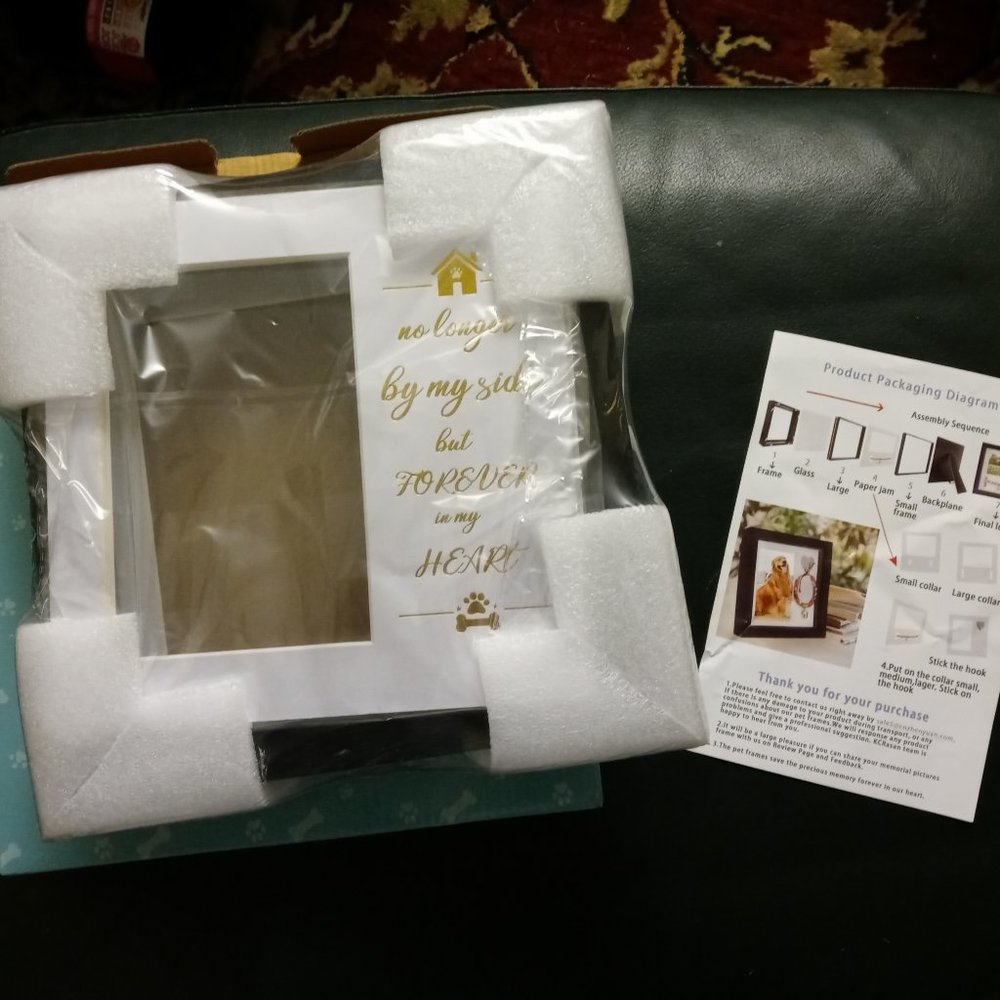 KCRasan Pet Memori keepsake NEW IN BOX SEALED
